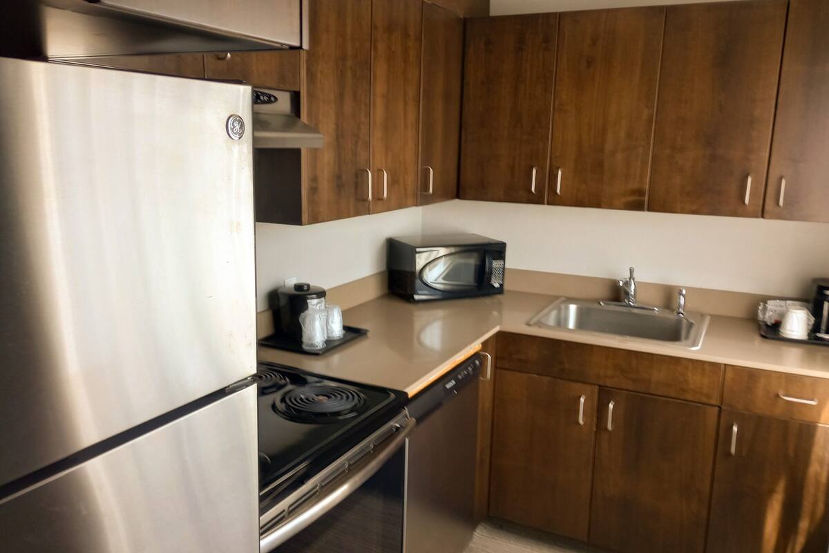 room, 1 king bed, non smoking, kitchenette (extended stay) | private kitchen | fridge, microwave, coffee/tea maker
