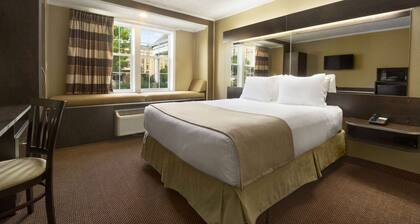 Microtel Inn & Suites by Wyndham Columbia/Fort Jackson N