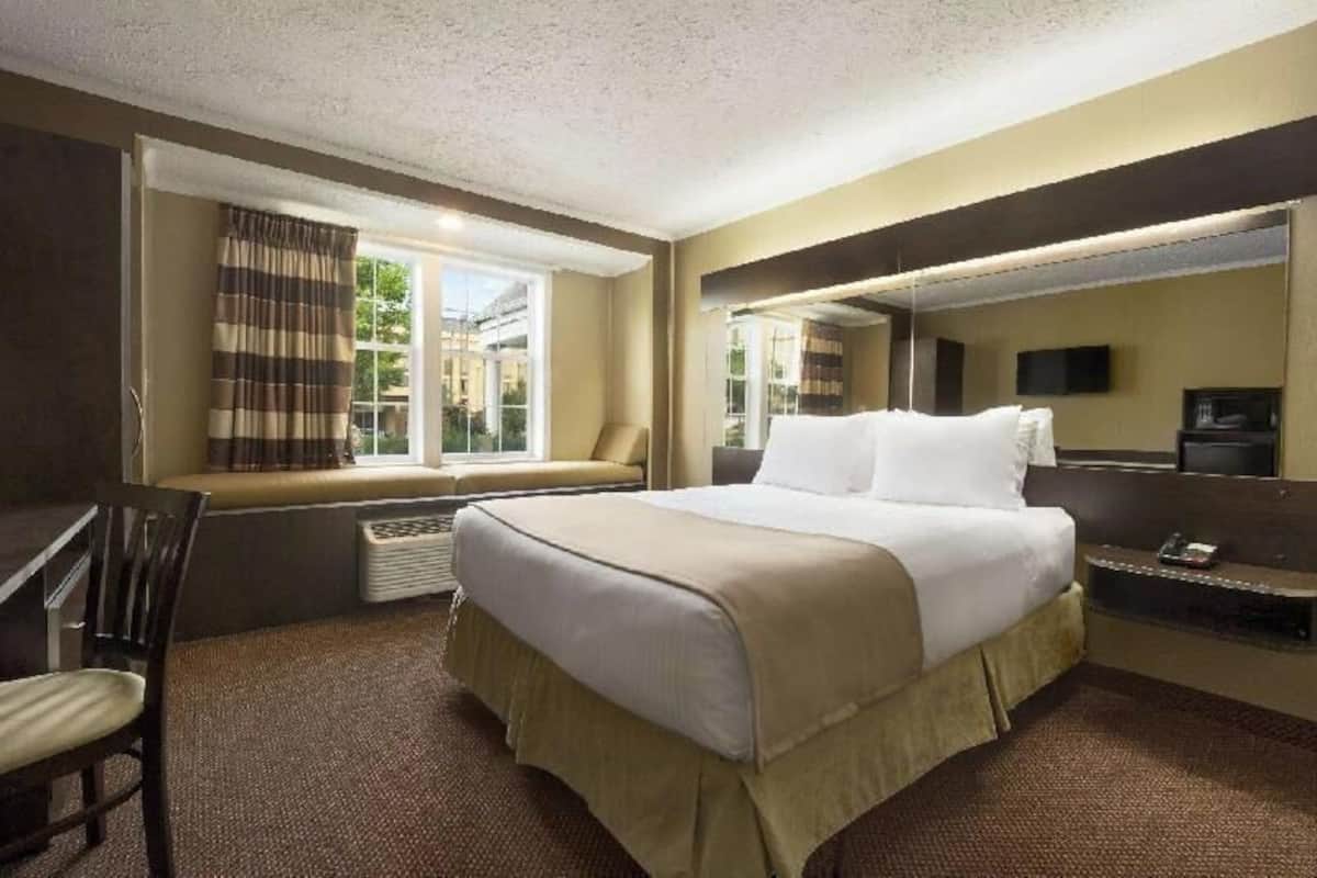 In-room safe, desk, iron/ironing board, free cribs/infant beds