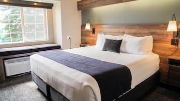 Bureau, rideaux occultants, fer et planche à repasser, Wi-Fi gratuit