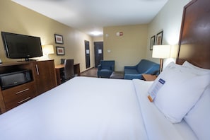 Suite, 1 King Bed with Sofa bed, Accessible, Non Smoking