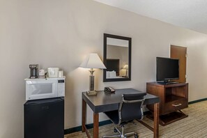 Room, 1 King Bed, Non Smoking | Desk, laptop workspace, blackout drapes, iron/ironing board