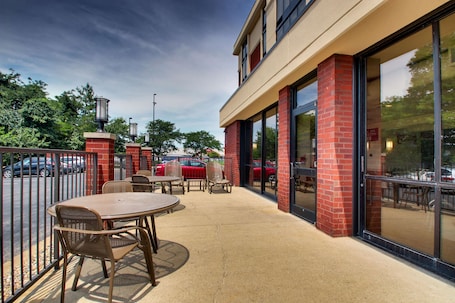 Property amenity. Drury Inn & Suites Evansville East