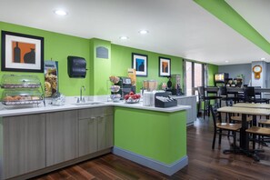 Free daily continental breakfast - Microtel Inn by Wyndham Cornelius/Lake Norman (Cornelius)