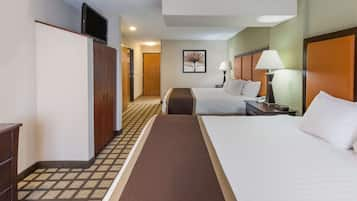 Suite, 1 Bedroom, Non Smoking | Iron/ironing board, free cots/infant beds, free WiFi, bed sheets