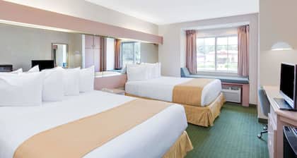 Microtel Inn by Wyndham Greensboro