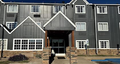 Greenville Pelham Inn by IHG