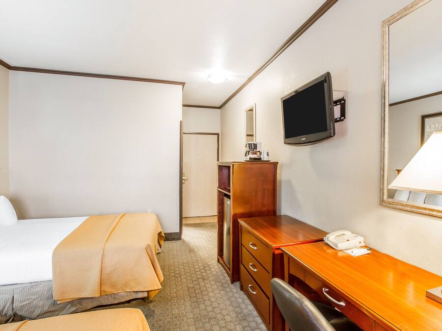 Standard Room 2 Queen Beds, Refactor, Microwave, Non-Smoking | Premium bedding, laptop workspace, iron/ironing board, free WiFi