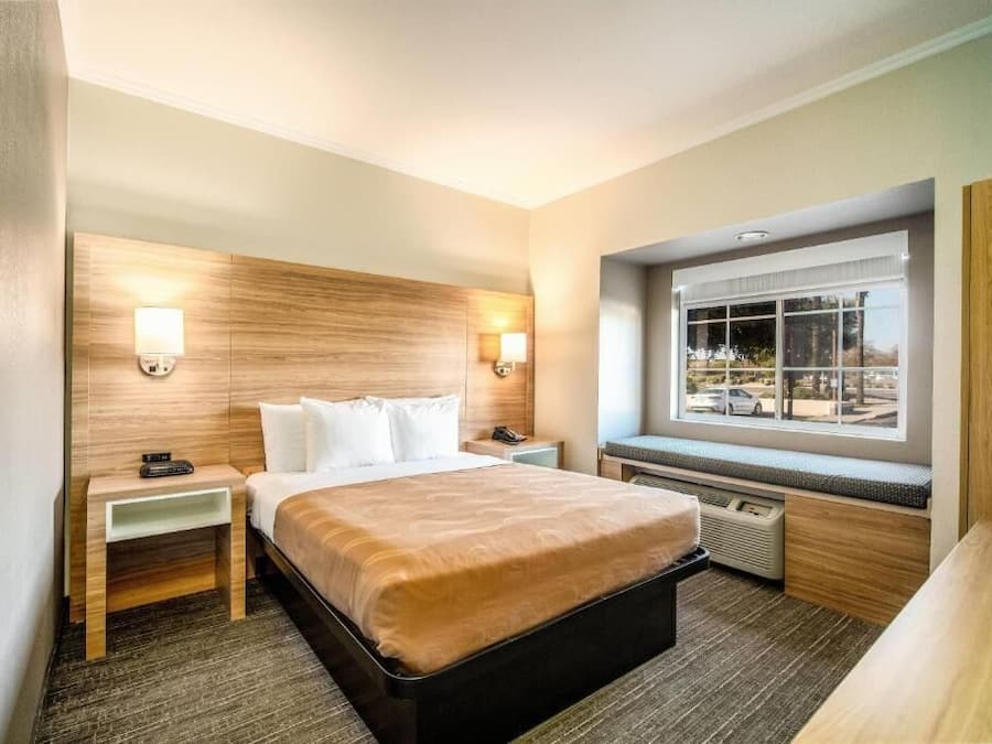 Premium bedding, laptop workspace, iron/ironing board, free WiFi