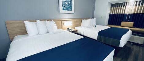 办公桌、笔记本电脑工作区、熨斗/熨板、免费 WiFi