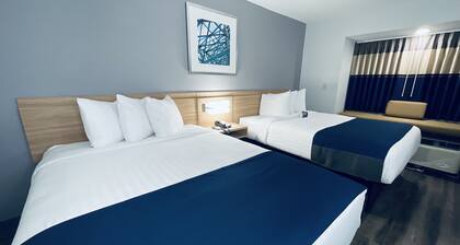 Microtel Inn & Suites by Wyndham Tuscaloosa East