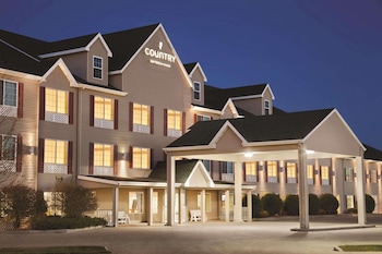 Country Inn & Suites by Radisson Bismarck Waterpark
