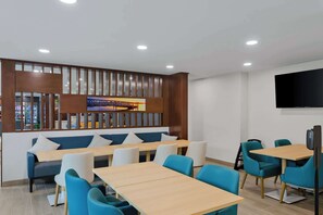 Free daily self-serve breakfast