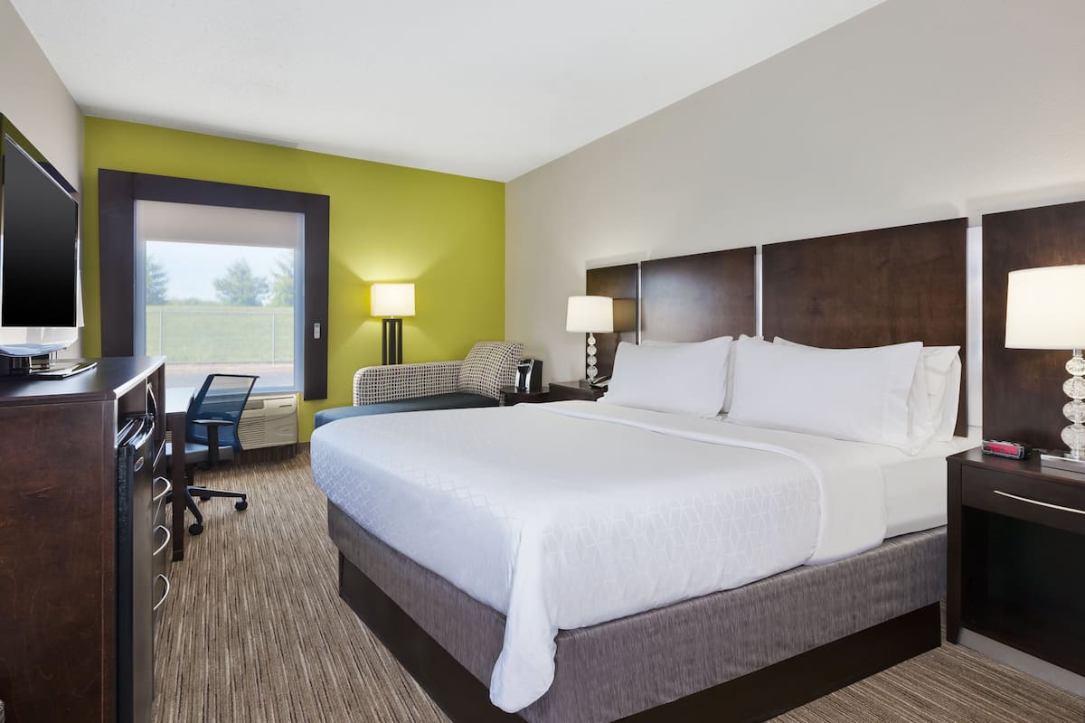 In-room safe, desk, iron/ironing board, free cots/infant beds