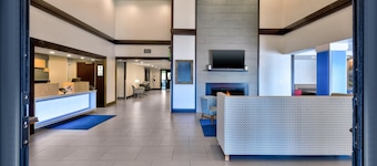 Holiday Inn Express Chillicothe East by IHG