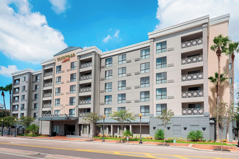 Courtyard by Marriott Tampa Downtown