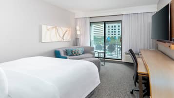 Rom, 1 kingsize-seng med sovesofa, balkong | Skrivebord, strykejern/-brett og barnesenger (inkludert)