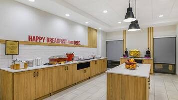 Free daily buffet breakfast