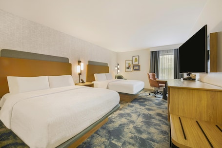 Two double beds non smoking | In-room safe, desk, iron/ironing board, free WiFi