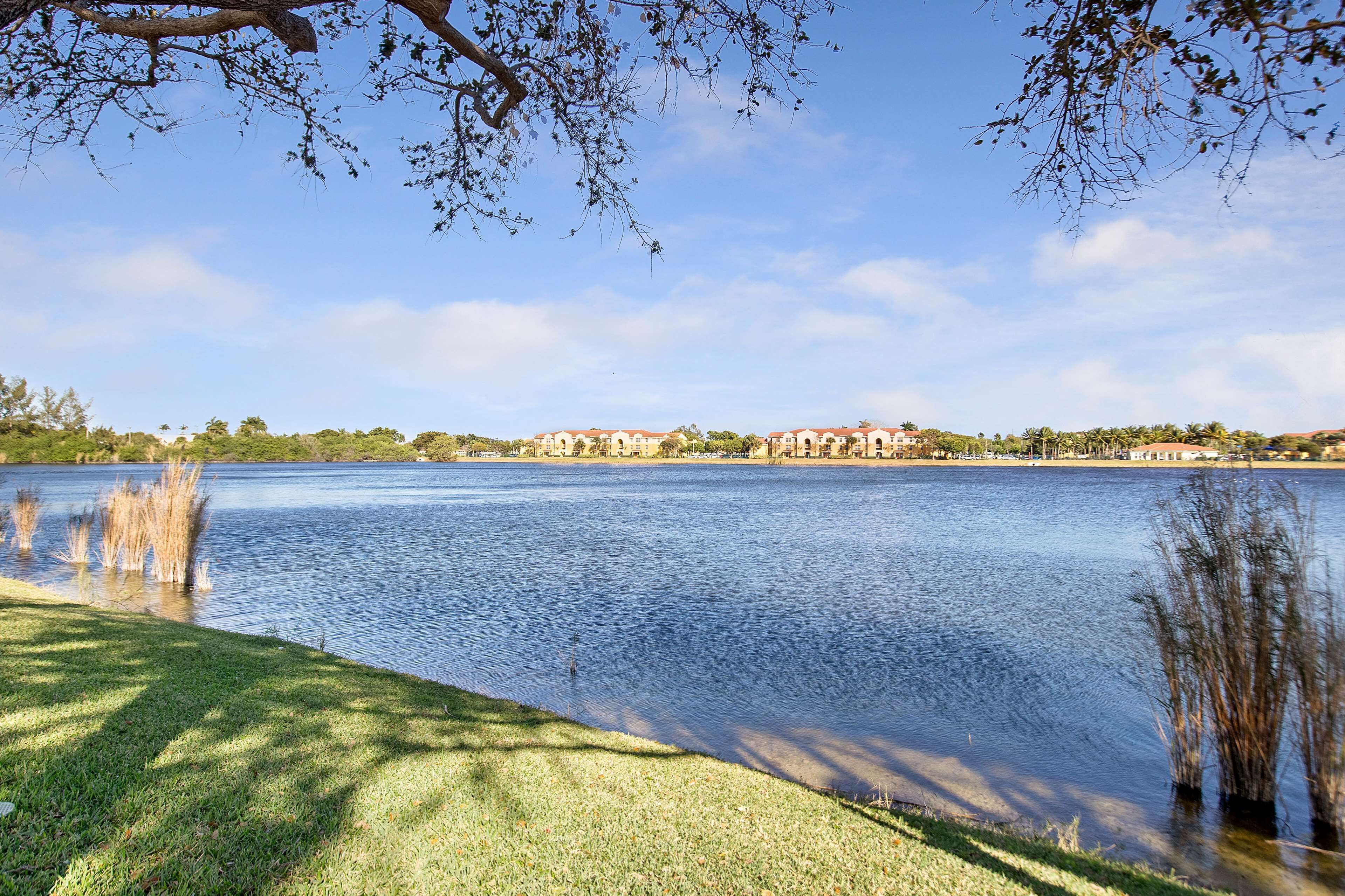 Foto - La Quinta by Wyndham Ft. Lauderdale Airport