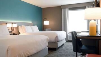 Premium bedding, in-room safe, desk, blackout drapes