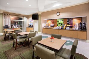 Free daily continental breakfast 