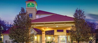 La Quinta Inn & Suites by Wyndham Denver Southwest Lakewood