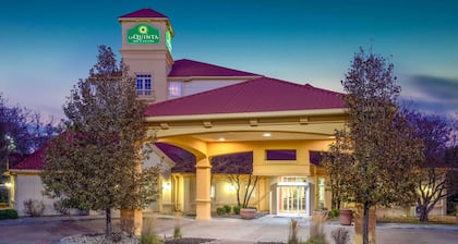 La Quinta Inn & Suites by Wyndham Denver Southwest Lakewood