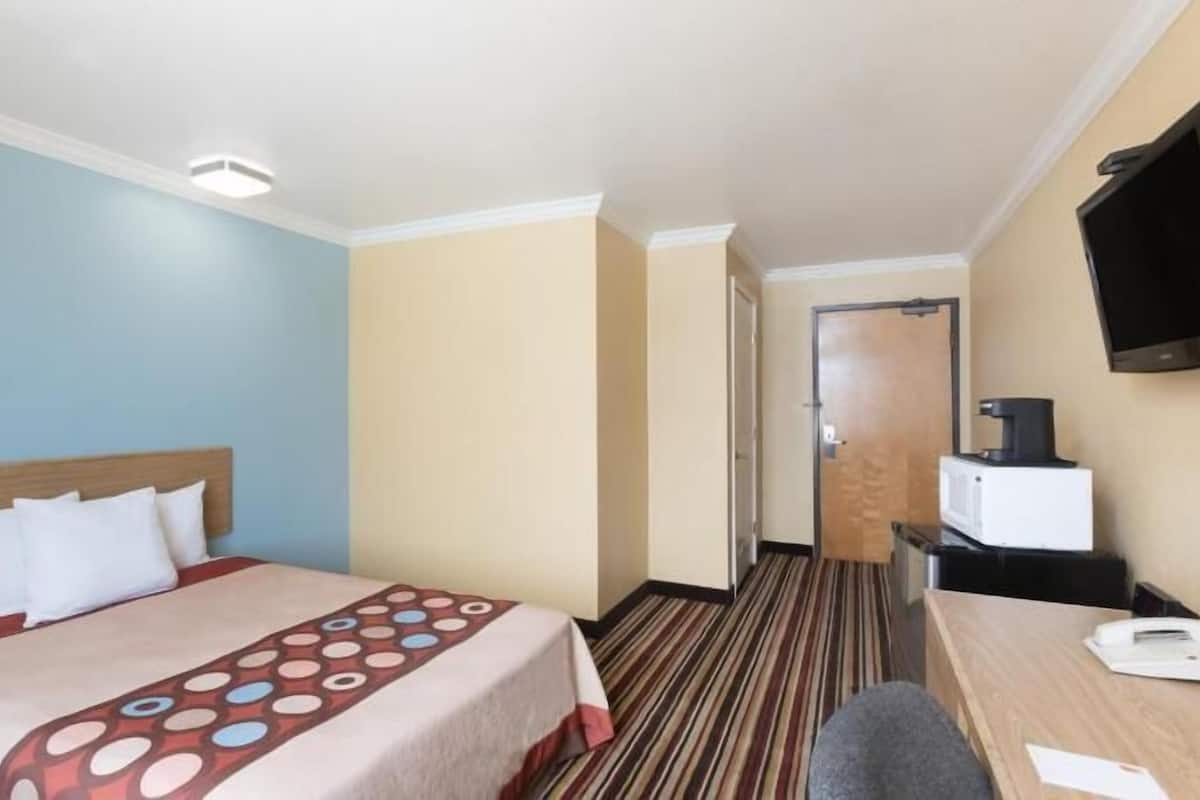 Premium bedding, desk, soundproofing, iron/ironing board