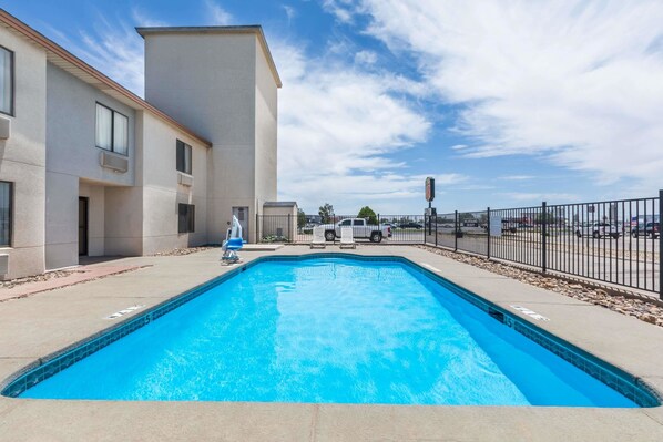 Seasonal outdoor pool