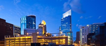 Holiday Inn Express Hotel & Suites Downtown Minneapolis by IHG