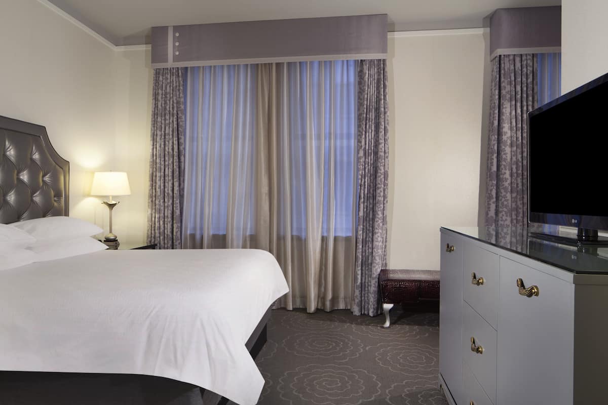 Premium bedding, in-room safe, desk, blackout curtains