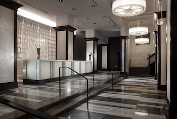 Hotel entrance and lobby at Silversmith Hotel Chicago Downtown