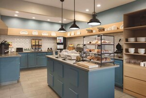 Desayuno buffet incluido todos los días 