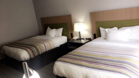 Country Inn Suites by Radisson, Indianapolis South, IN - Image 29