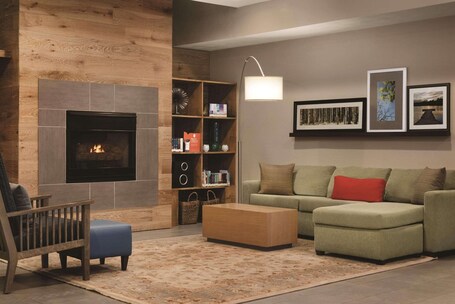 Country Inn Suites by Radisson, Indianapolis South, IN - Image 17