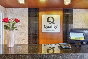 Lobby - Quality Inn & Suites Dawsonville (Dawsonville)