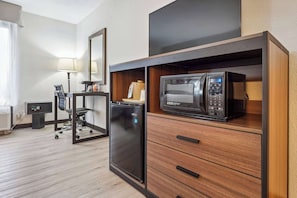 1 Schlafzimmer, hochwertige Bettwaren, Betten mit Memory-Foam-Matratzen