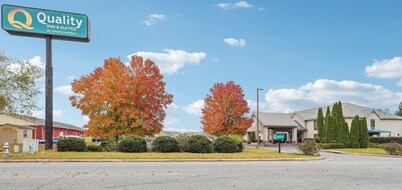Quality Inn & Suites Dawsonville