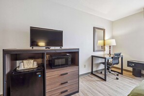 Standard Room, 2 Queen Beds, Non Smoking | Premium bedding, memory-foam beds, in-room safe, desk