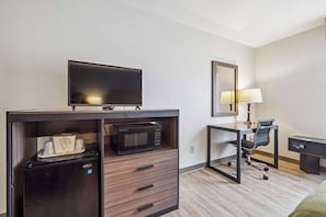 Standard Room, 2 Queen Beds, Non Smoking | Premium bedding, memory-foam beds, in-room safe, desk