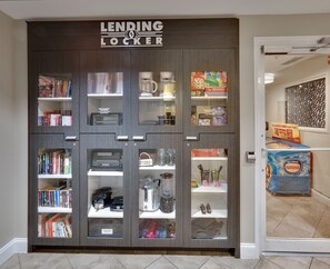 Interior - Candlewood Suites Market Center by IHG (Dallas)