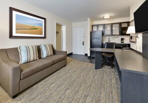 1 bedroom, in-room safe, desk, blackout curtains
