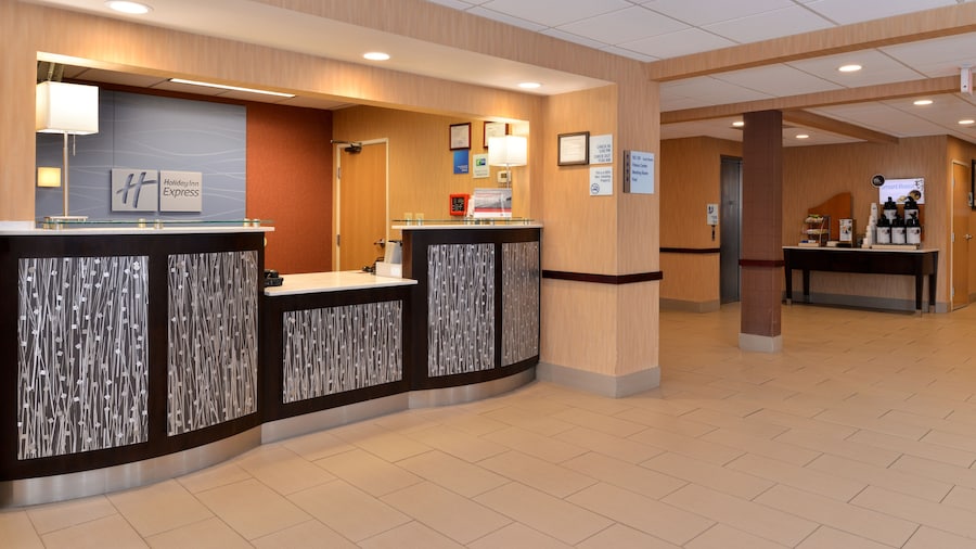 Comfort Inn & Suites Sharonville - Cincinnati North