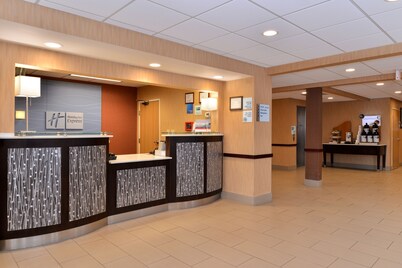 Comfort Inn & Suites Sharonville - Cincinnati North