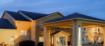 La Quinta Inn & Suites by Wyndham Frankfort
