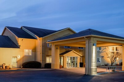 La Quinta Inn & Suites by Wyndham Frankfort
