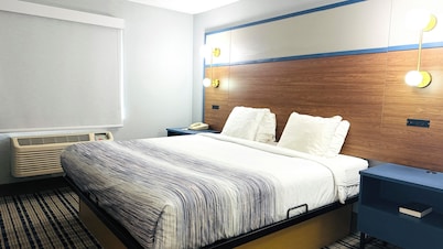 AmericInn by Wyndham Frankfort IN