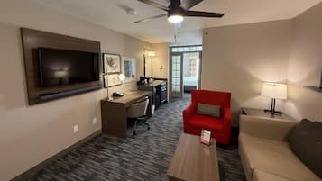 Premium bedding, minibar, in-room safe, desk