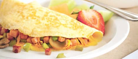 Esmorzar diari d'estil bufet gratuït